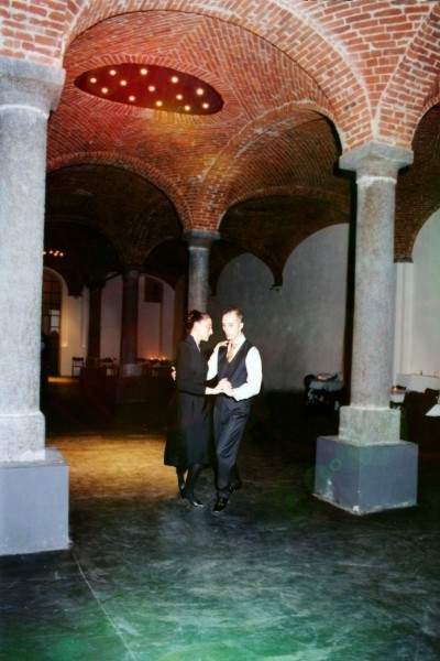 tango_23mar02_e00x.jpg (33760 byte)