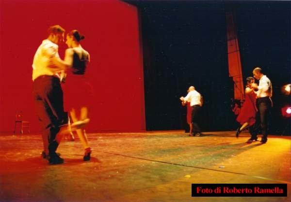 2003giu11_teatrosociale_006.jpg (21116 byte)