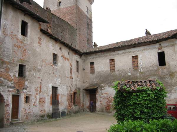 2003giu14_rovasenda_006.jpg (40470 byte)