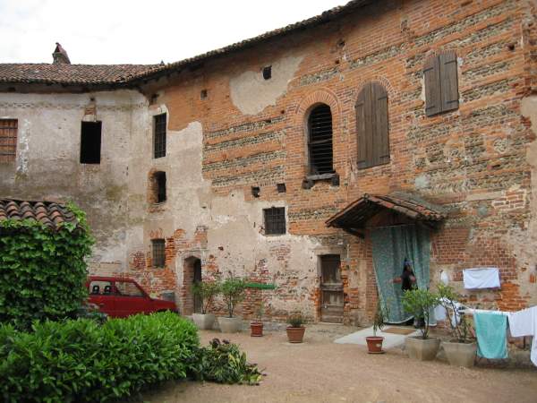 2003giu14_rovasenda_008.jpg (48866 byte)