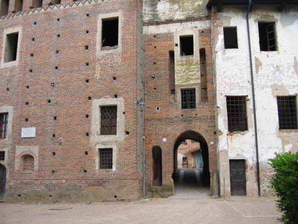 2003giu14_rovasenda_010.jpg (47795 byte)