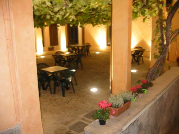 2003nov8_circolo_vizioso_bioglio_007.jpg (30038 bytes)